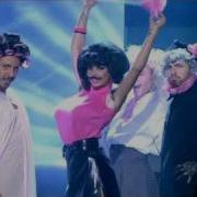 Katie Price Does Queen S I Want To Break Free Let S Dance For Comic