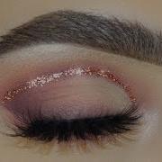 Huda Beauty Warm Brown Obsessions Palette Sofie Bella