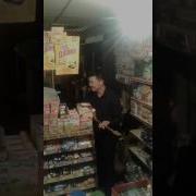 Дүкендегі Айтыскер Ақын