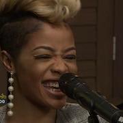 Zandie Khumalo Performs Ngiyak Thanda Expresso Show