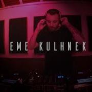 Eme Kulhnek Roundhouse