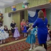 С Мамочкой Красавицей Рядышком Идем Песня