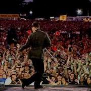 Robbie Williams Me And My Monkey Live At Knebworth