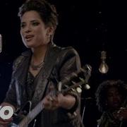 Vicci Martinez Come Along