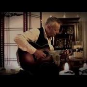 Santa Claus Is Comin To Town Tommy Emmanuel