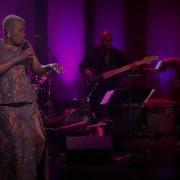 Batonga Live Angelique Kidjo