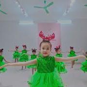 We Wish You A Merry Cristmas The Quee Dance