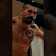 Юрий Бойка В Качалке Тренирует Бицепс Скотт Эдкинс