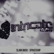 Slam Duck Spaceship