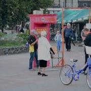 Бабка Валит Автомат Granny Boxing In The Park